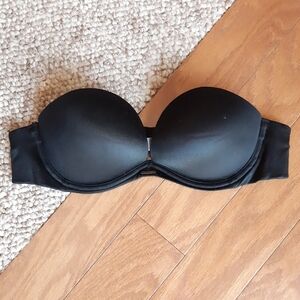 Victoria's Secret Very Sexy Strapless Bra size 34A